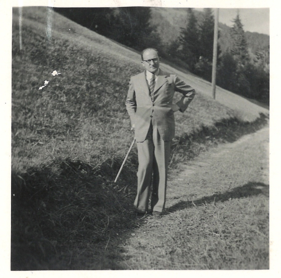 ANDRÉ LEYVRAZ